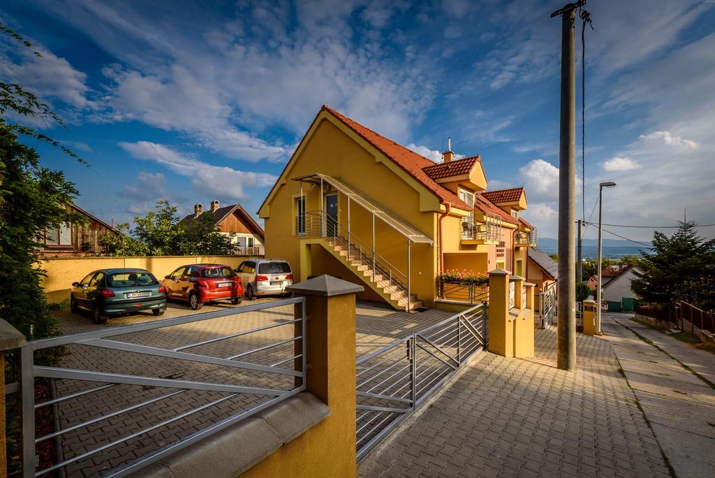 Apartmany Hujer Бойнице Екстериор снимка