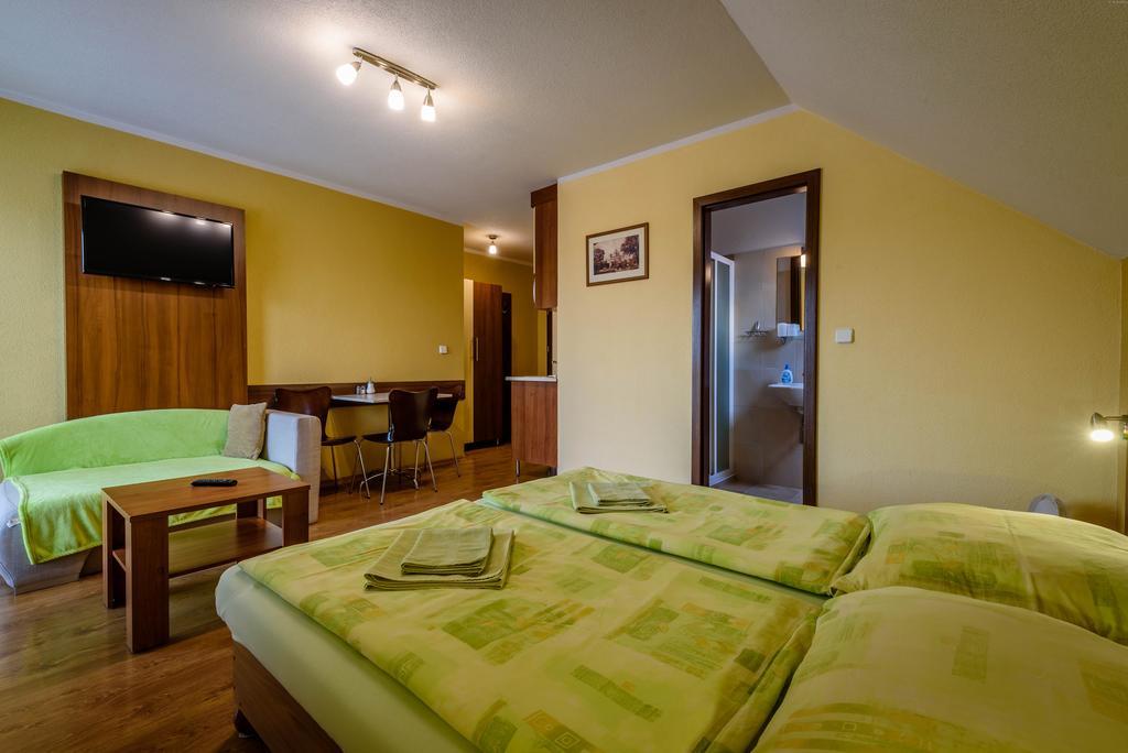 Apartmany Hujer Бойнице Екстериор снимка